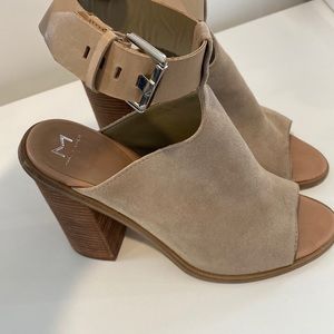 Marc Fisher buckle heeled sandal size 11